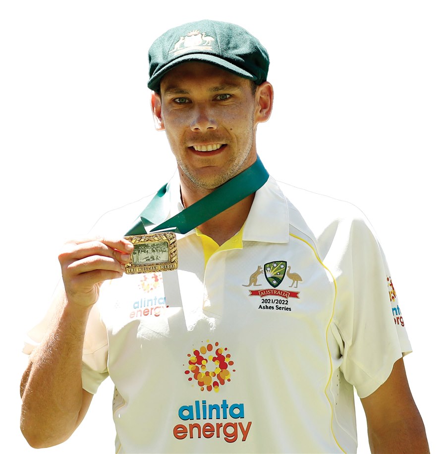 Scott Boland with the Mullagh Medal, patron of the Fellowship Foundation